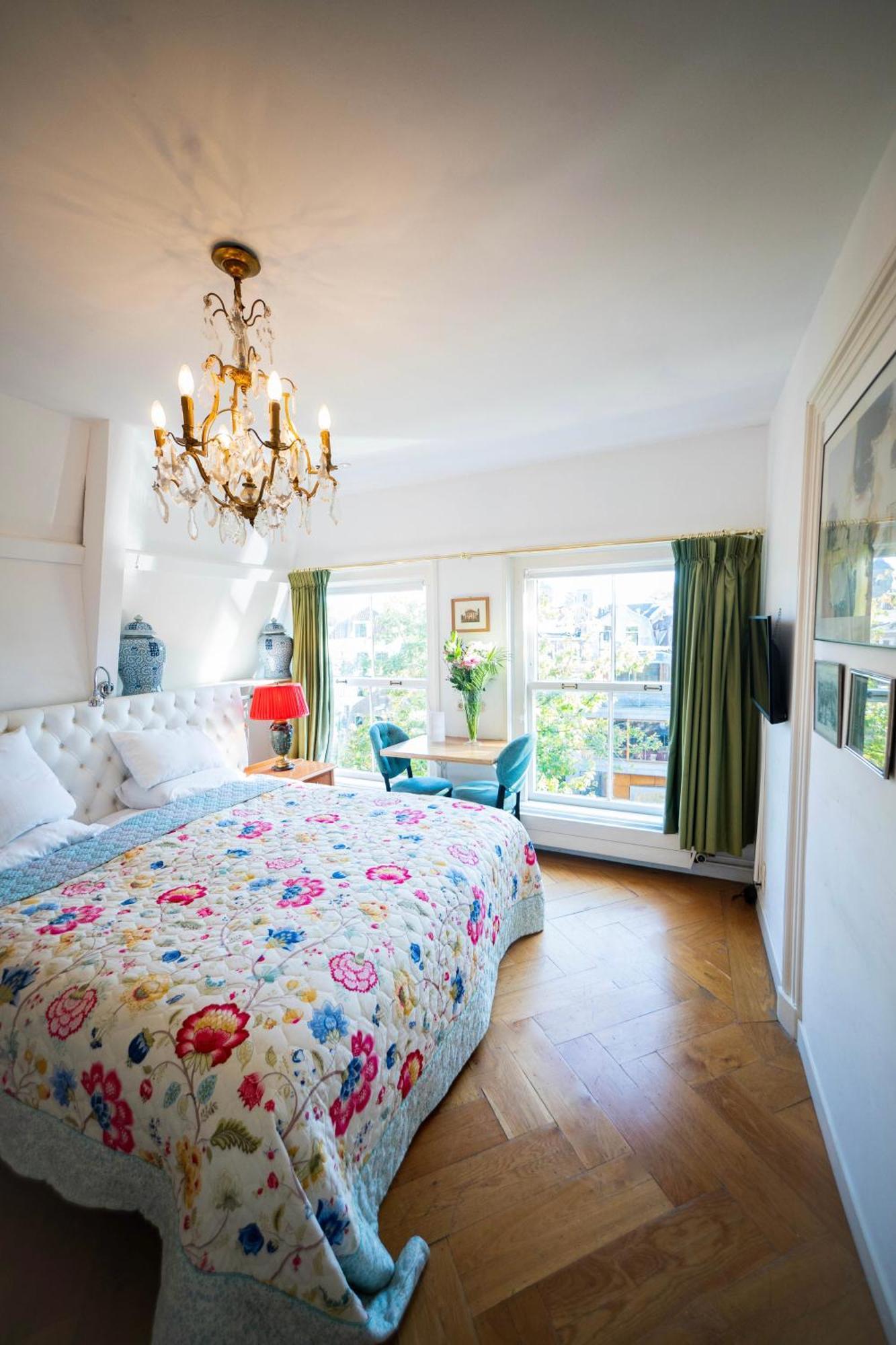 Boutique Hotel Museumkwartier Утрехт Экстерьер фото